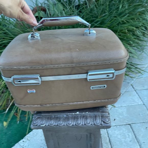 Vintage Travel Case. - Picture 3 of 10